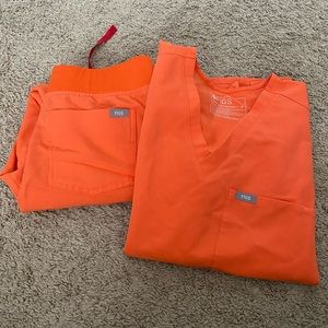 Medium Figs Scrub Set